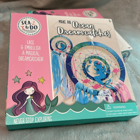 Make An Ocean Dreamcatcher - Picture 4 of 4